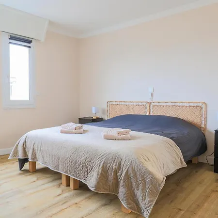 4 Bedroom Awesome In Dunkerque *