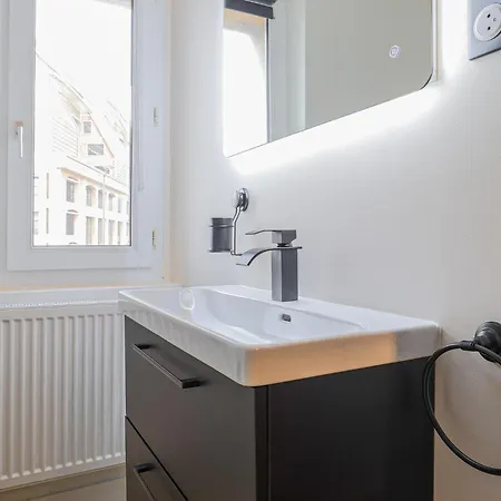 4 Bedroom Awesome In Dunkerque